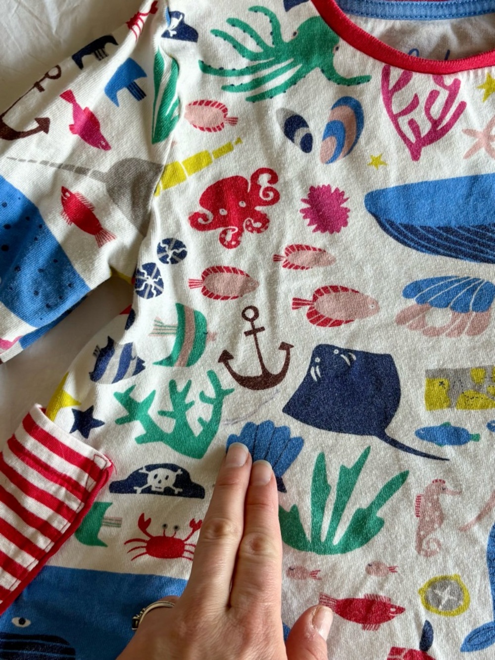 Mini Boden aquatic tunic top - Picture 2 of 4